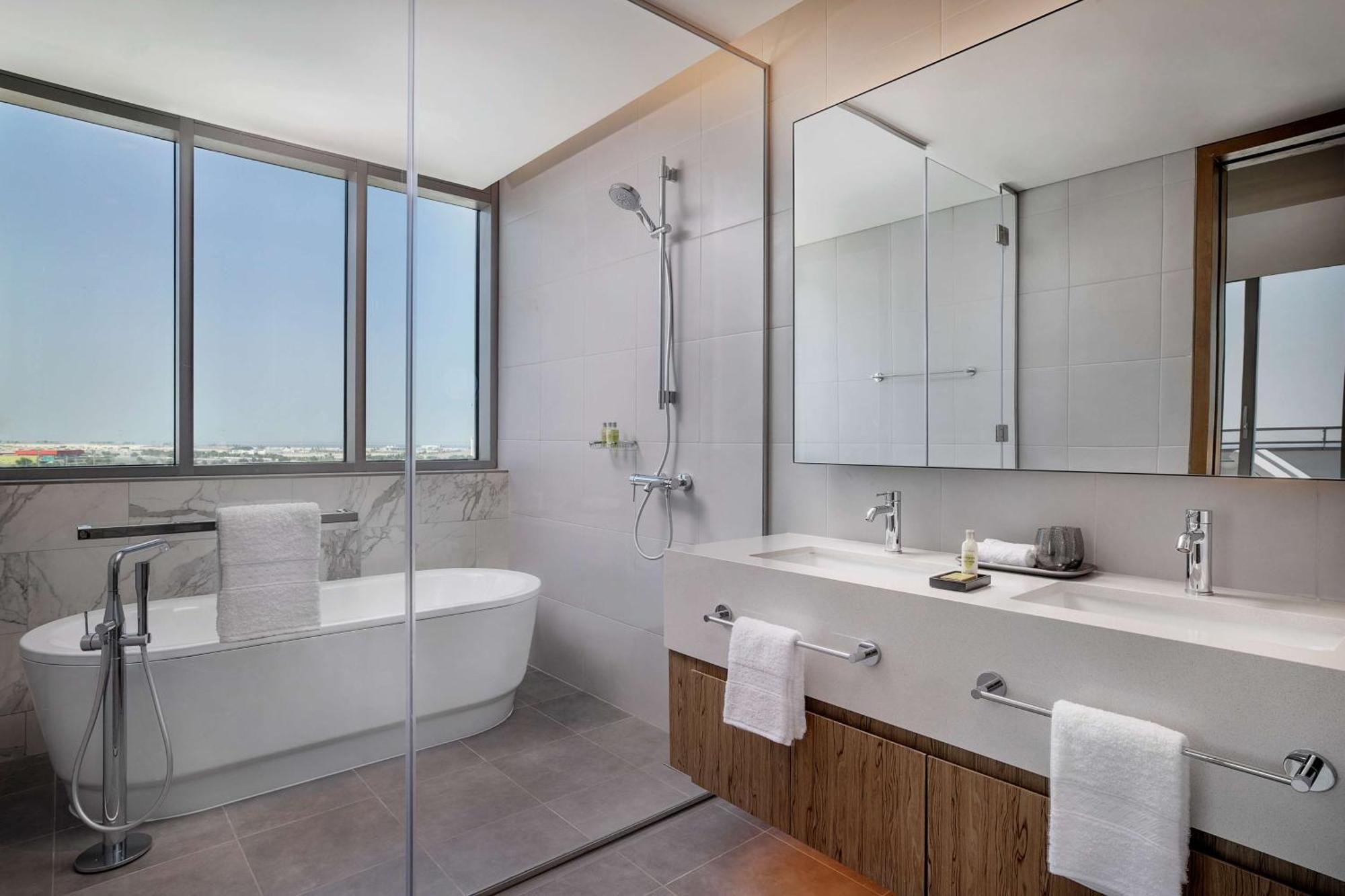 Doubletree By Hilton Yas Island Residences 4*