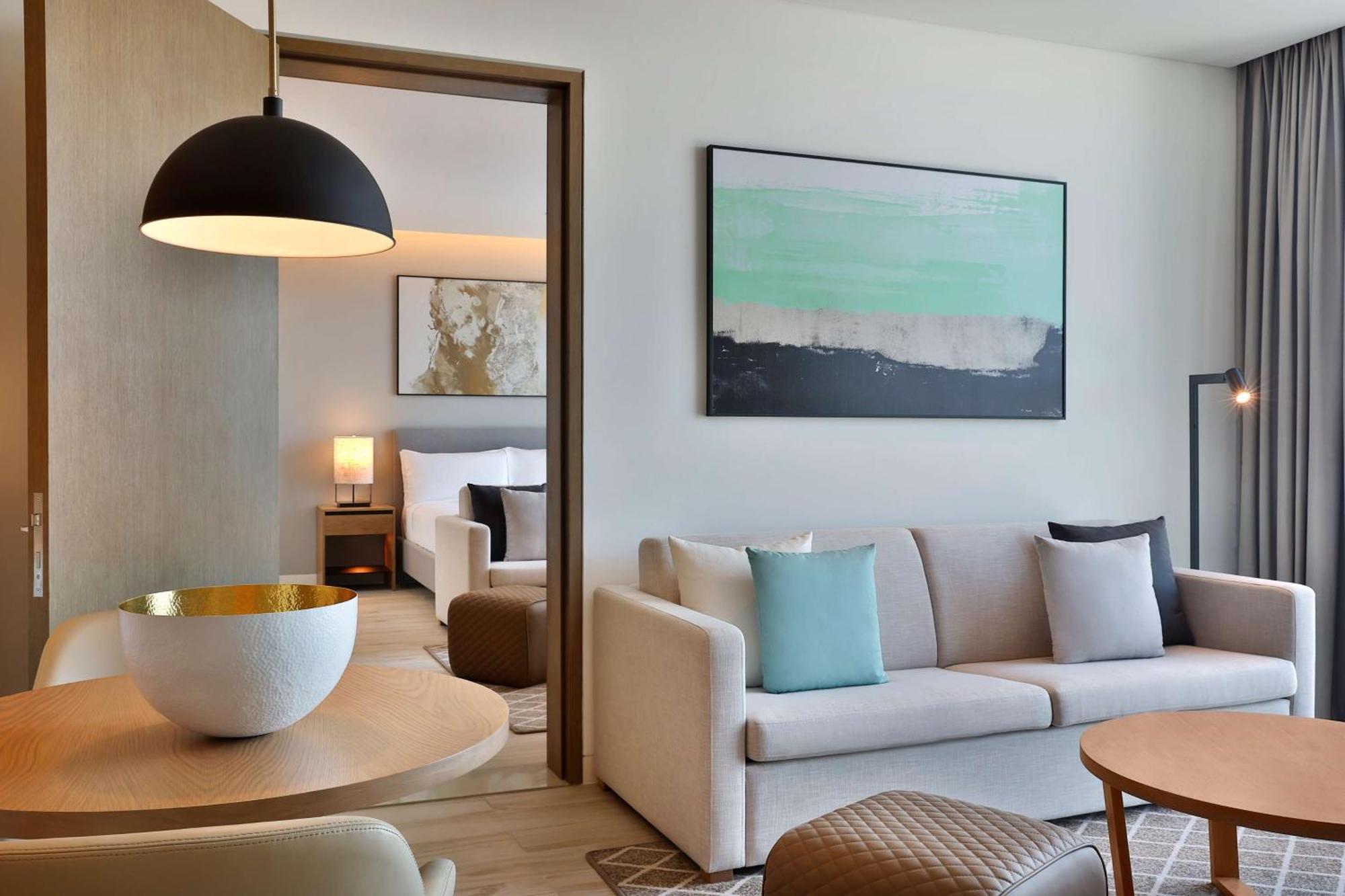 Aparthotel Doubletree By Hilton Yas Island Residences 4*